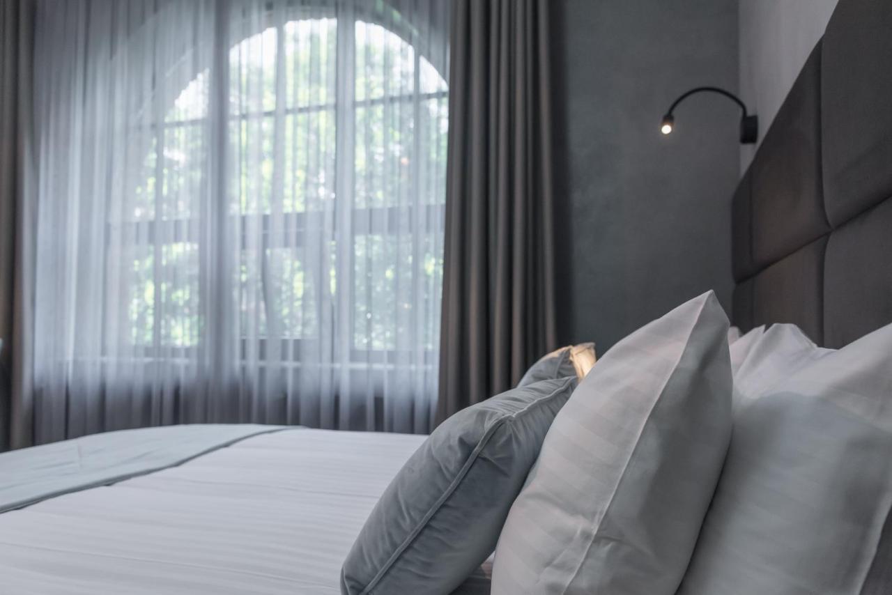 Brik Hotel Odessa Eksteriør billede